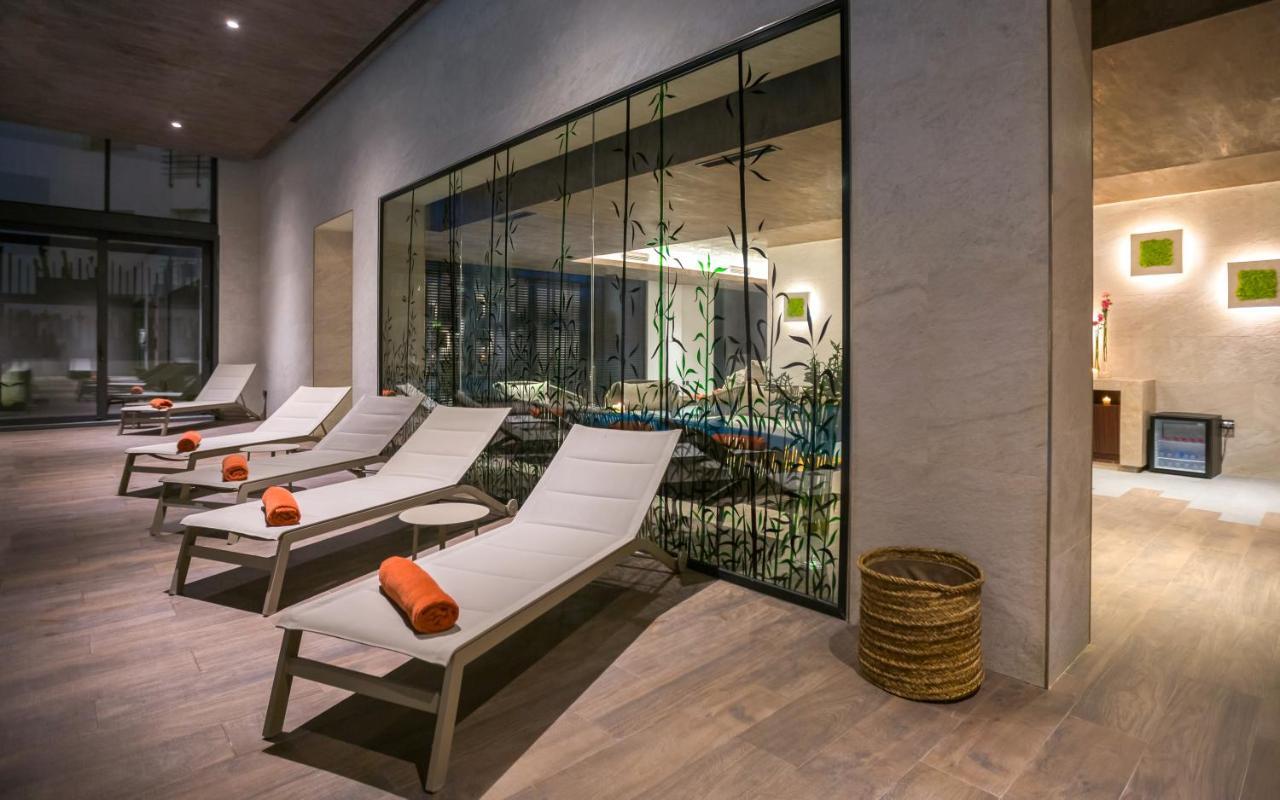 Mövenpick Hotel du Lac Tunis Exterior foto The spa at the InterContinental